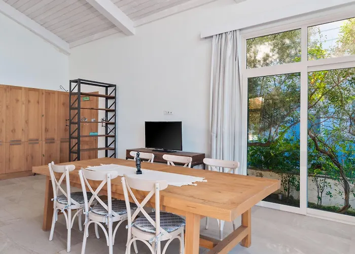 Villa Tekce Knight Island N27