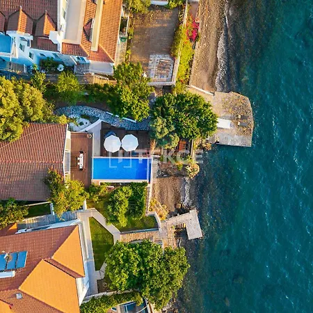 Tekce Knight Island N27 Vila Fethiye